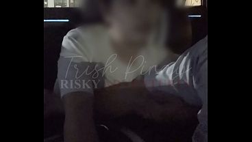 Hot Pinay Girlfriend Gave His Fuck  Buddy A Handjob and Ate His Cum
