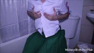 18yo Pinay student plays w/ dildo in the bathroom while parents aren’t home